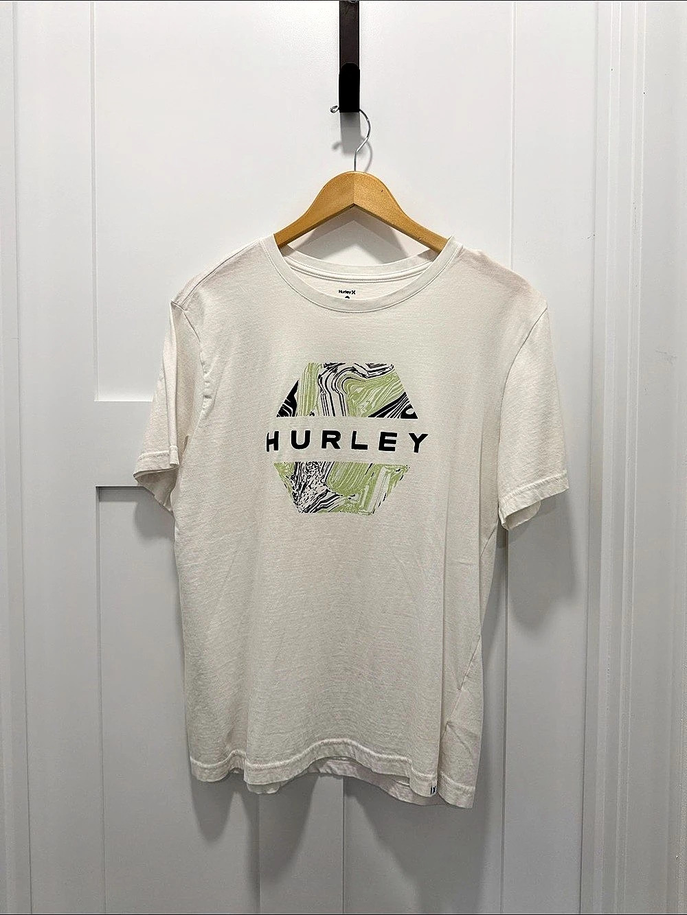 Hurley Hexagon Marble Logo Graphic Tee White Size Medium